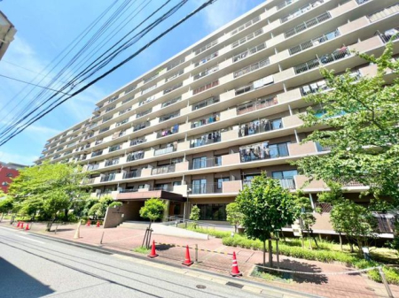 ��t���s��s�c�K3���ڂ̒��Ã}���V�����̌��n�O�ώʐ^