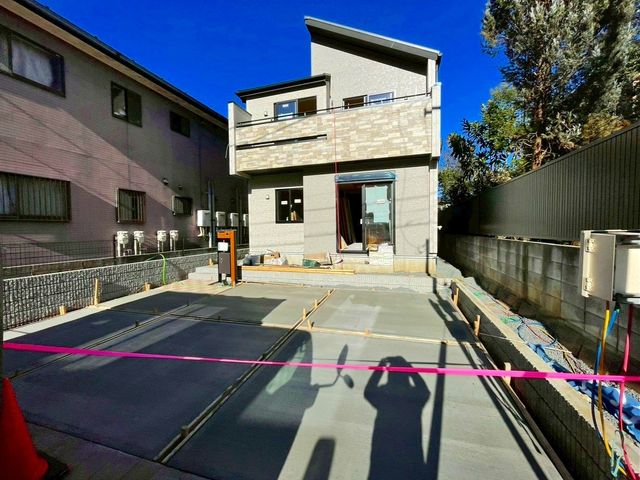 ��t���s��s�{�k��3���ڂ̐V�z��ˌ��Ă̌��n�O�ώʐ^