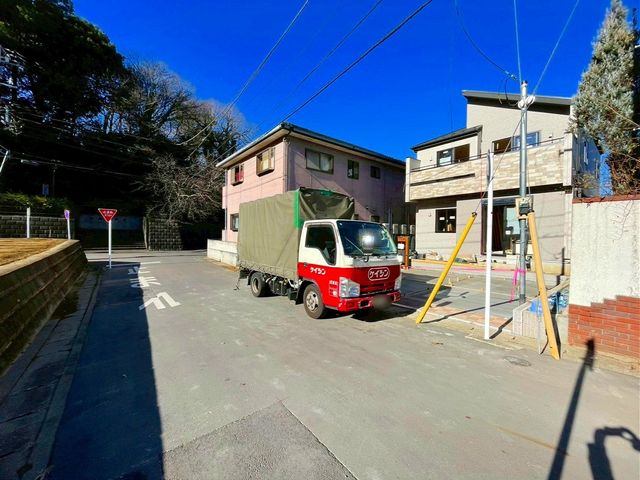 ��t���s��s�{�k��3���ڂ̐V�z��ˌ��Ă̌��n�O�ώʐ^