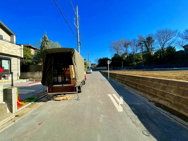 ��t���s��s�{�k��3���ڂ̐V�z��ˌ��Ă̌��n�O�ώʐ^