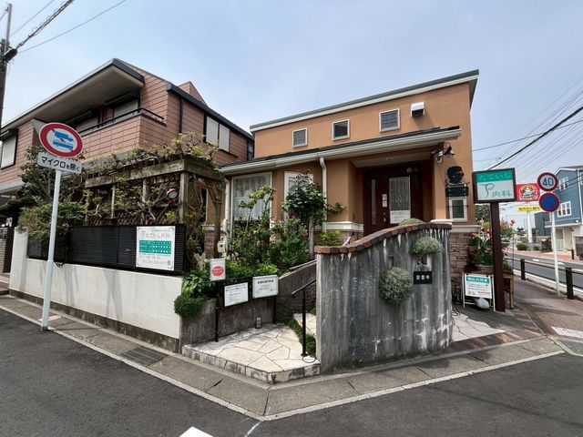 ��t���s��s�{�k��2���ڂ̓y�n�̎��ӊ�