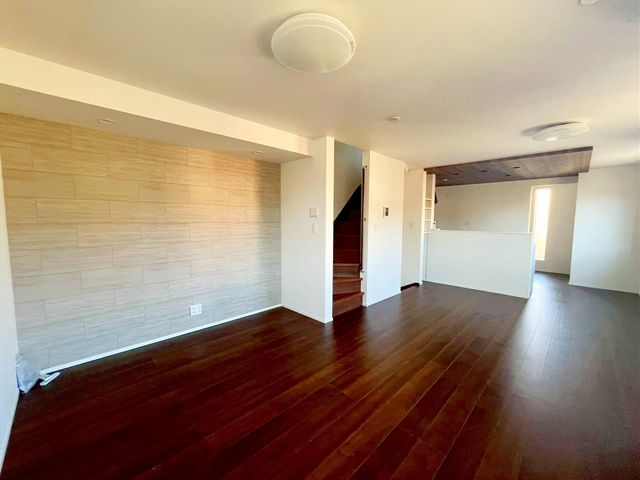 ��t���s��s�ɐ��h �̒��È�ˌ��Ẵ��r���O