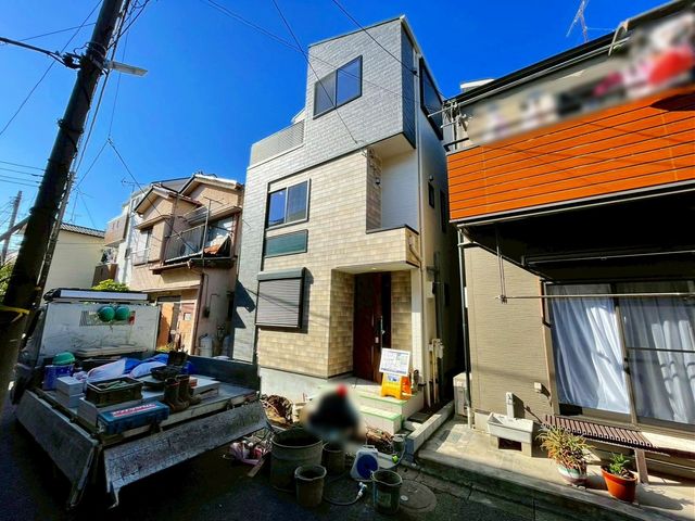 ��t���s��s�V��1���ڂ̐V�z��ˌ��Ă̌��n�O�ώʐ^