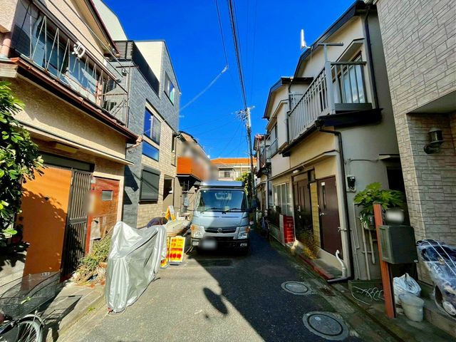 ��t���s��s�V��1���ڂ̐V�z��ˌ��Ă̌��n�O�ώʐ^