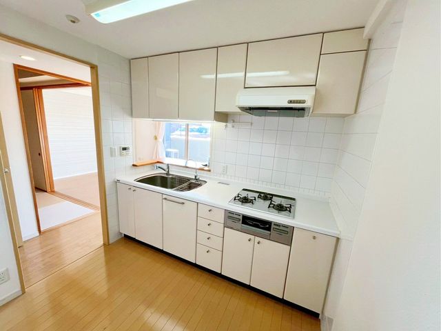 ��t���D���s�{���R6���ڂ̒��Ã}���V�����̗���