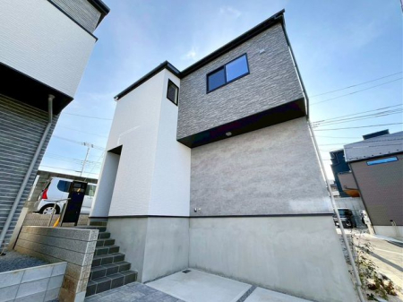 ��t���D���s����1���ڂ̐V�z��ˌ��Ă̌��n�O�ώʐ^