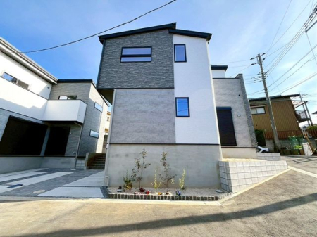 ��t���D���s����1���ڂ̐V�z��ˌ��Ă̌��n�O�ώʐ^