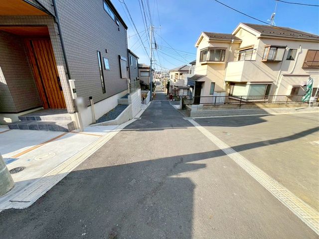 ��t���D���s����1���ڂ̐V�z��ˌ��Ă̌��n�O�ώʐ^