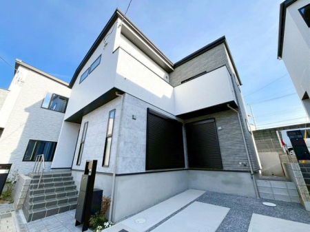 ��t���D���s����1���ڂ̐V�z��ˌ��Ă̌��n�O�ώʐ^