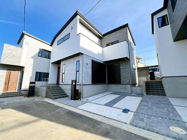 ��t���D���s����1���ڂ̐V�z��ˌ��Ă̌��n�O�ώʐ^