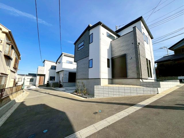 ��t���D���s����1���ڂ̐V�z��ˌ��Ă̌��n�O�ώʐ^