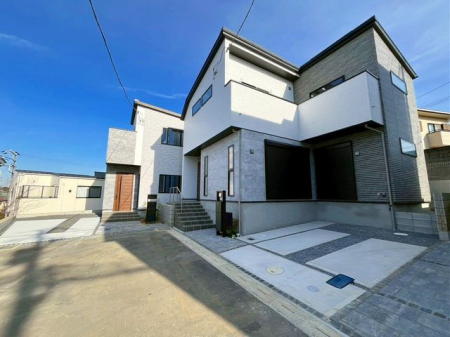 ��t���D���s����1���ڂ̐V�z��ˌ��Ă̌��n�O�ώʐ^