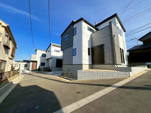 ��t���D���s����1���ڂ̐V�z��ˌ��Ă̌��n�O�ώʐ^