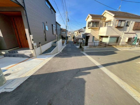 ��t���D���s����1���ڂ̐V�z��ˌ��Ă̌��n�O�ώʐ^