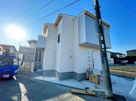 ��t���s��s����1���ڂ̐V�z��ˌ��Ă̌��n�O�ώʐ^