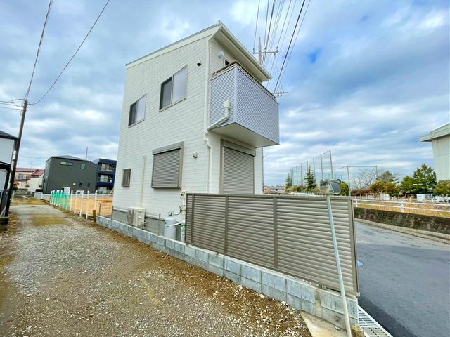 ��t���s��s����1���ڂ̐V�z��ˌ��Ă̌��n�O�ώʐ^