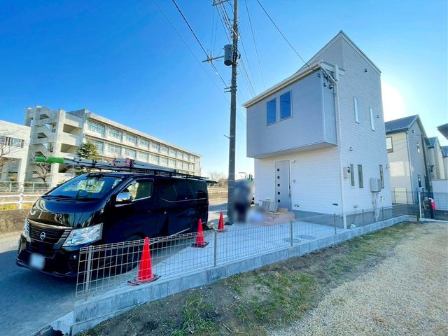 ��t���s��s����1���ڂ̐V�z��ˌ��Ă̌��n�O�ώʐ^