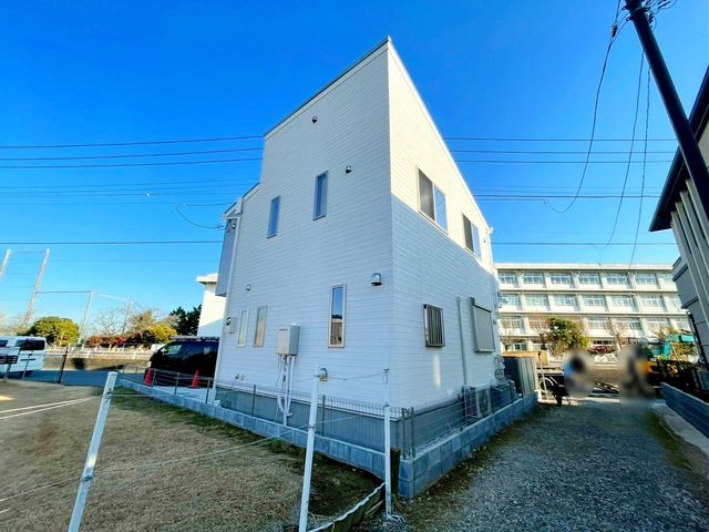 ��t���s��s����1���ڂ̐V�z��ˌ��Ă̌��n�O�ώʐ^