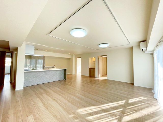 ��t���s��s�S��3���ڂ̒��Ã}���V�����̃��r���O