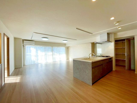 ��t���s��s�S��3���ڂ̒��Ã}���V�����̃L�b�`��