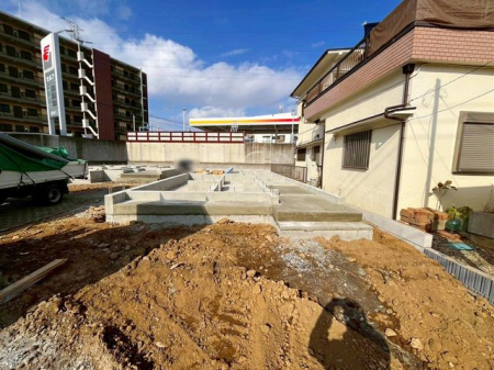 ��t�����ˎs�O���3���ڂ̐V�z��ˌ��Ă̌��n�O�ώʐ^