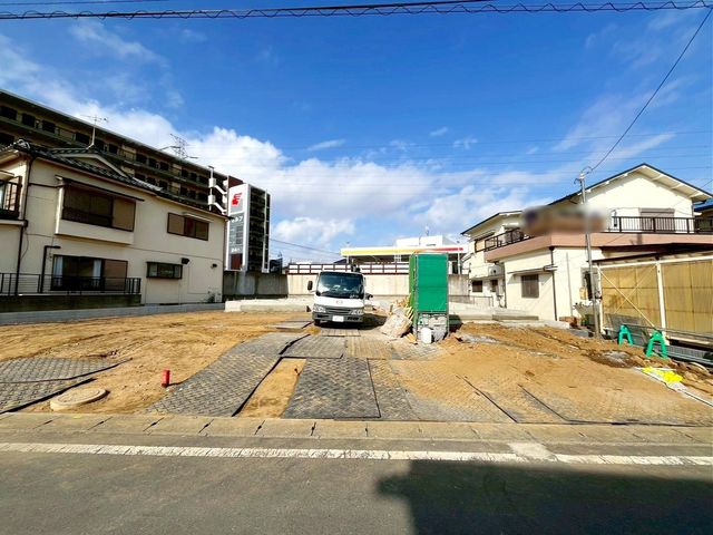 ��t�����ˎs�O���3���ڂ̐V�z��ˌ��Ă̌��n�O�ώʐ^