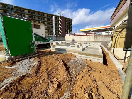 ��t�����ˎs�O���3���ڂ̐V�z��ˌ��Ă̌��n�O�ώʐ^