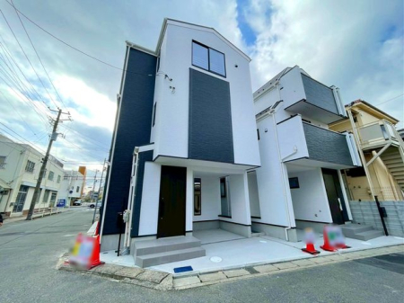 ��t���s��s����1���ڂ̐V�z��ˌ��Ă̌��n�O�ώʐ^