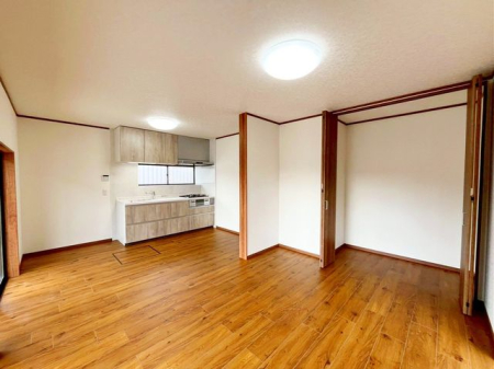 ��t���D���s�O�L�˒� �̒��È�ˌ��Ẵ��r���O