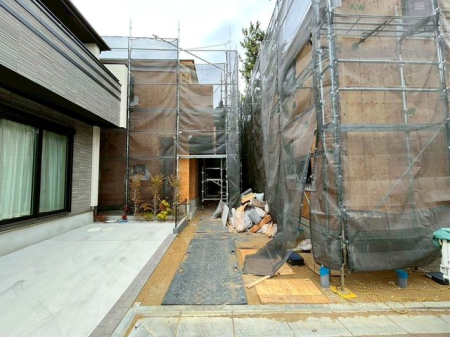 ��t���s��s����2���ڂ̐V�z��ˌ��Ă̌��n�O�ώʐ^