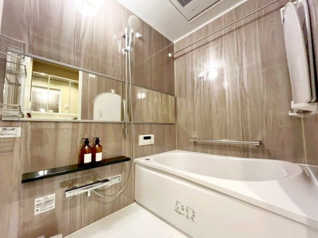 ��t���s��s����2���ڂ̒��Ã}���V�����̐��ʑ�E���ʏ�