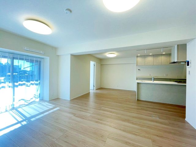 ��t���D���s���1���ڂ̒��Ã}���V�����̃��r���O