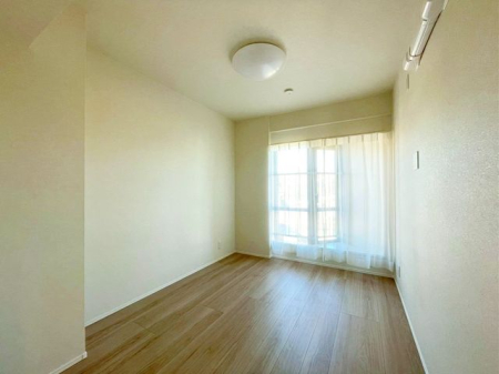 ��t���D���s���1���ڂ̒��Ã}���V�����̎q������