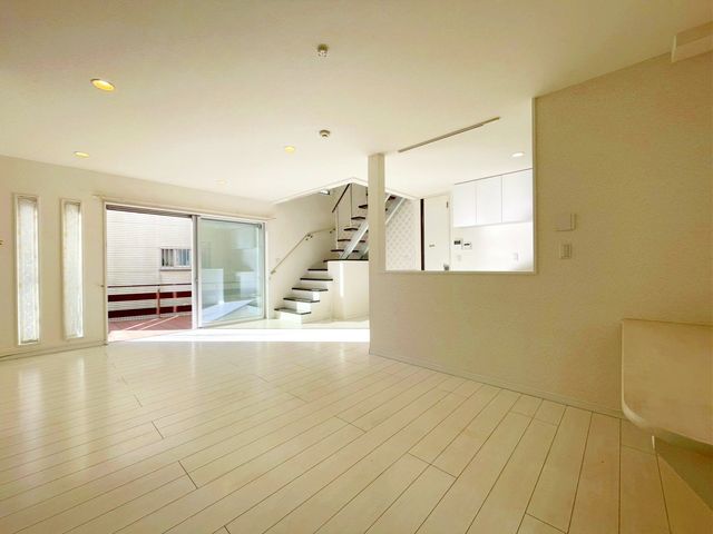 ��t���s��s����5���ڂ̒��È�ˌ��Ẵ��r���O