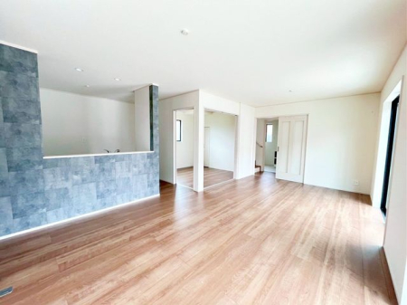 ��t���s��s�{�v��4���ڂ̐V�z��ˌ��Ẵ��r���O