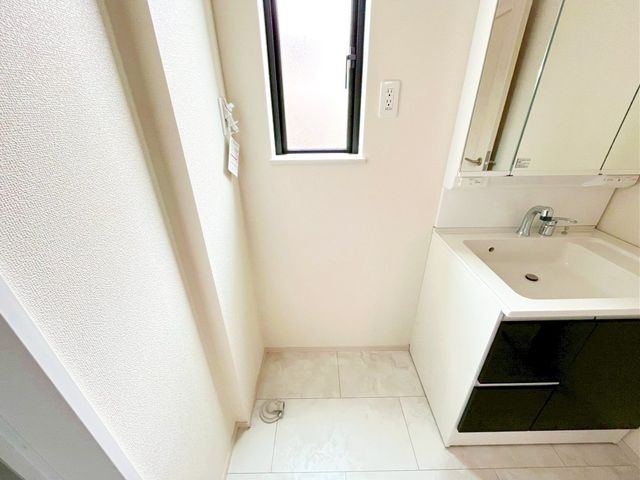 ��t���s��s�{�v��4���ڂ̐V�z��ˌ��Ă̂��̑�