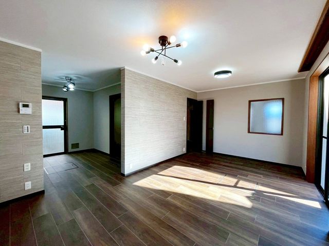 ��t���s��s���䒬1���ڂ̒��È�ˌ��Ẵ��r���O