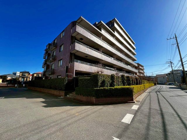 ��t���D���s�����R2���ڂ̒��Ã}���V�����̌��n�O�ώʐ^