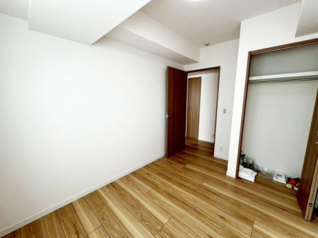 ��t���D���s�Í�2���ڂ̒��Ã}���V�����̎q������