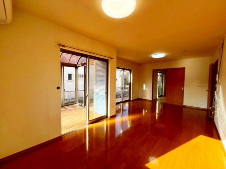 ��t�����ˎs���� �̒��È�ˌ��Ẵ��r���O