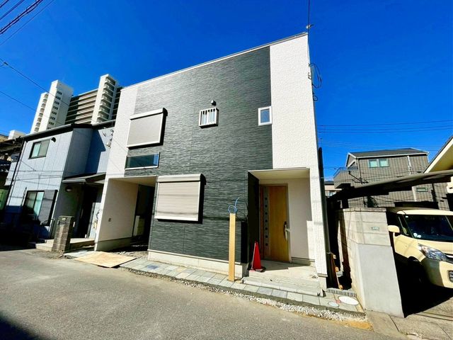 ��t���D���s�l��1���ڂ̐V�z��ˌ��Ă̌��n�O�ώʐ^