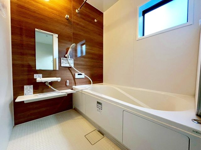 ��t�����ˎs��ʖx �̐V�z��ˌ��Ă̗���