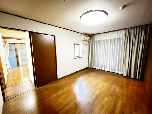 ��t���s��s�^��1���ڂ̒��È�ˌ��Ă̂��̑�����