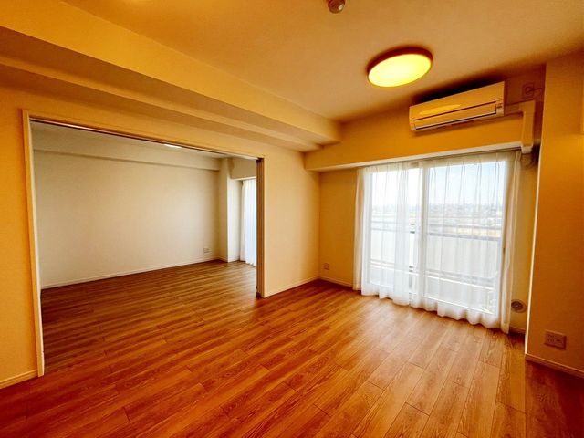 ��t���s��s�s��3���ڂ̒��Ã}���V�����̃��r���O