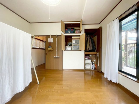 ��t���s��s�]�J7���ڂ̒��È�ˌ��Ă̎q������