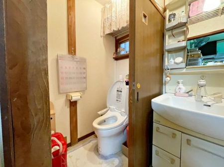 ��t���s��s�]�J7���ڂ̒��È�ˌ��Ẵg�C��