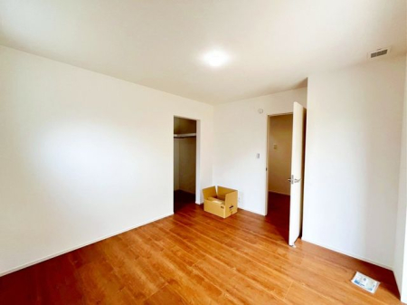 ��t���s��s���䒬1���ڂ̐V�z��ˌ��Ă̂��̑�����