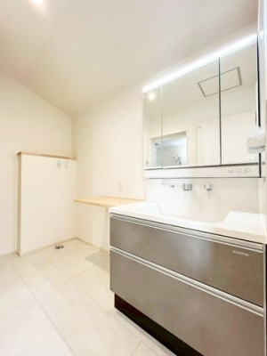 ��t���s��s���䒬1���ڂ̐V�z��ˌ��Ă̐��ʑ�E���ʏ�