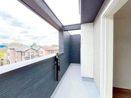 ��t���s��s���䒬1���ڂ̐V�z��ˌ��Ẵo���R�j�[