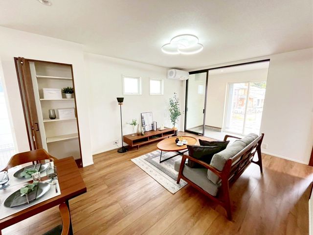 ��t���s��s���䒬1���ڂ̐V�z��ˌ��Ẵ��r���O